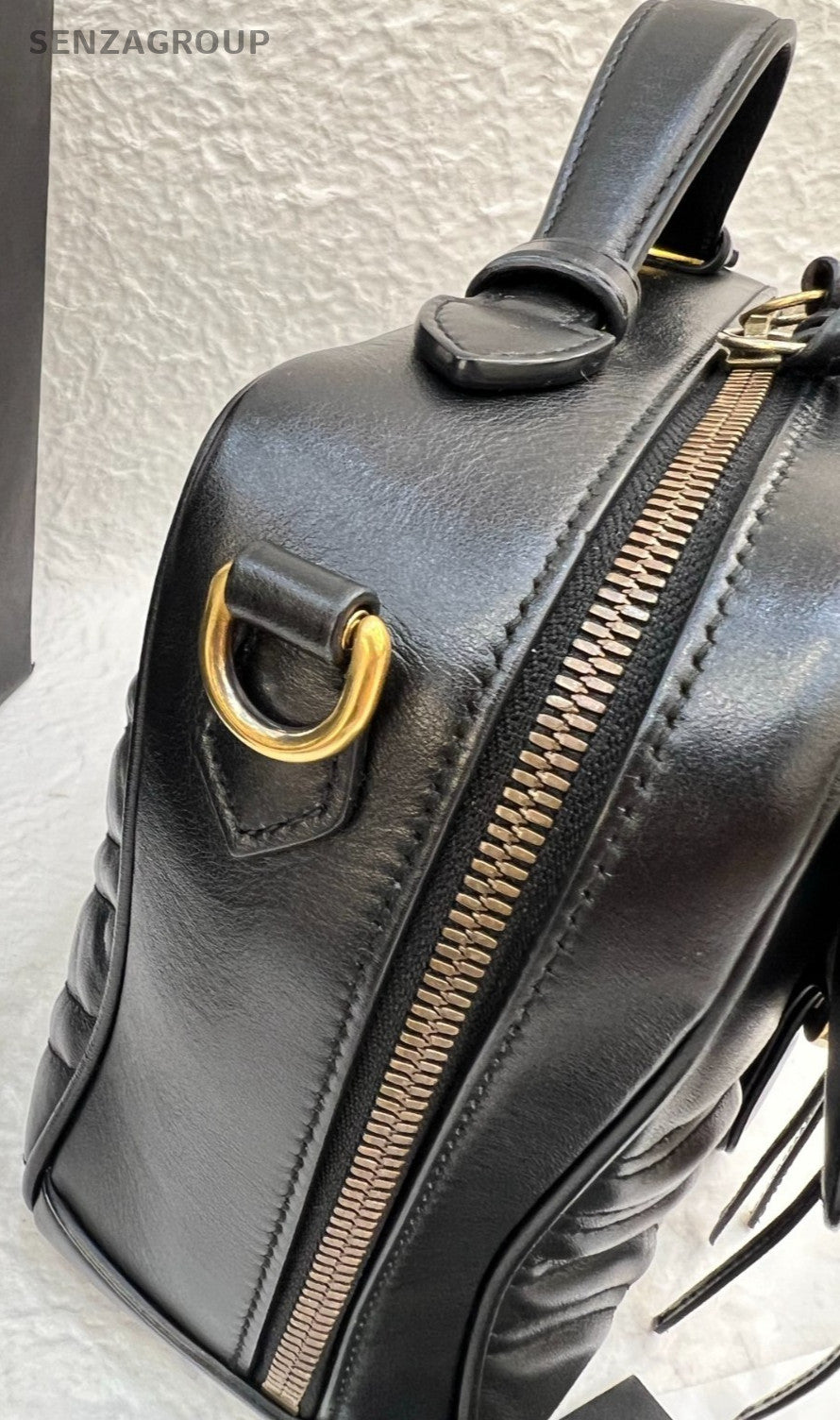 Gucci marmont MM Messenger Top Handle Shoulder Crossbody Bag Black Women
