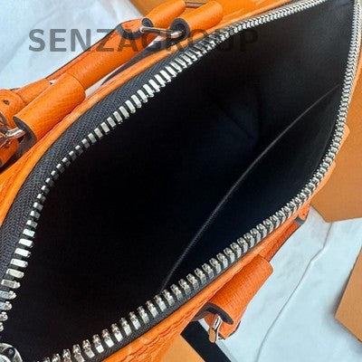 Louis Vuitton Taïga Calfskin Keepall 25 Orange Unisex Travel Bag