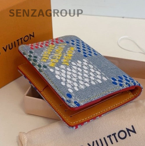 Louis Vuitton Damier Limited Edition Denim Card pack Graffiti Almost Brand NEW