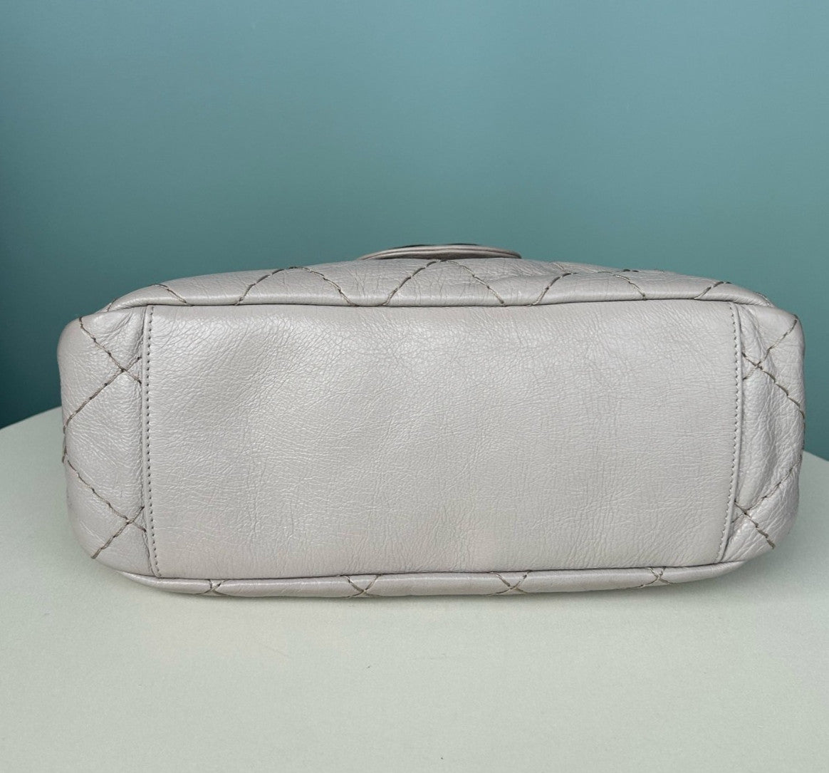 Chanel Diamond Calfskin Top Handle Shoulder Bag White Silver Women Classic
