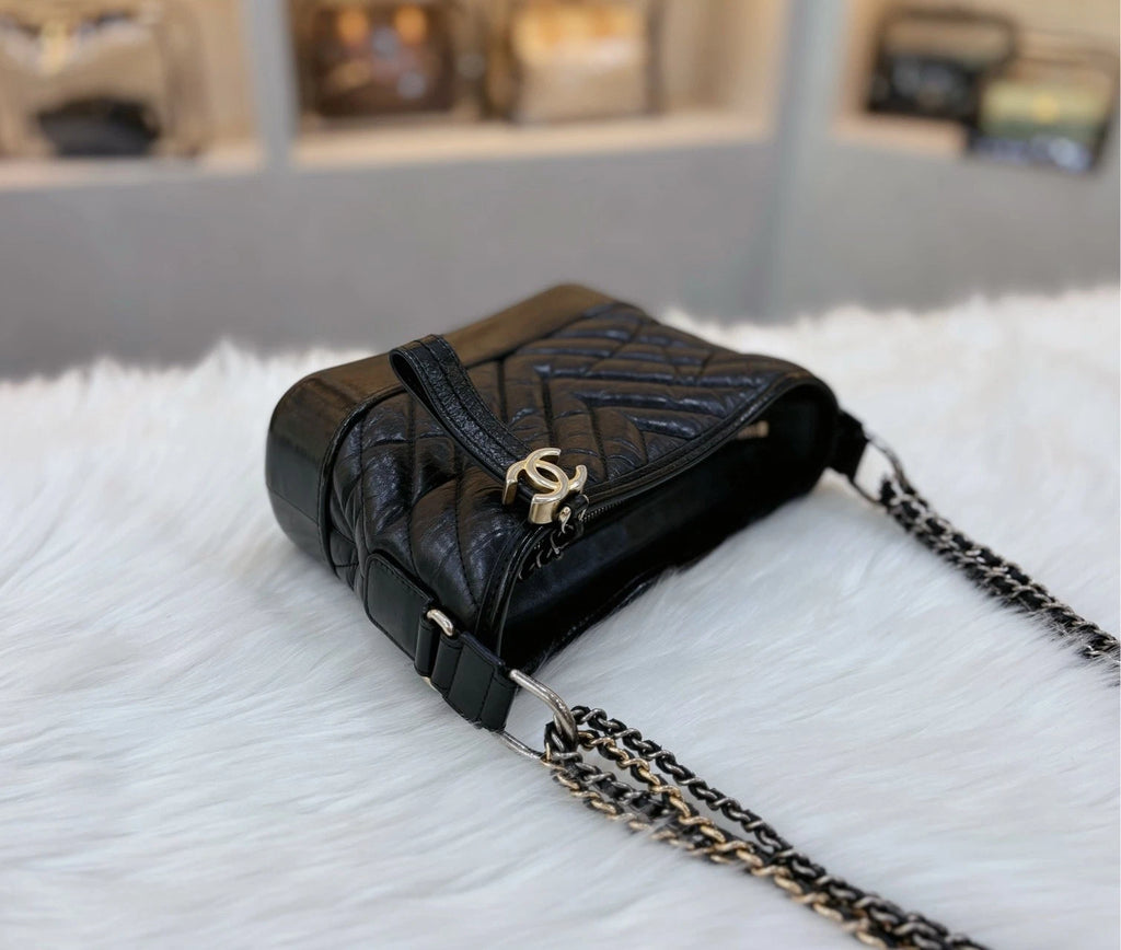 CHANEL Black Gold Small Chain Shoulder Crossbody Bag For Women