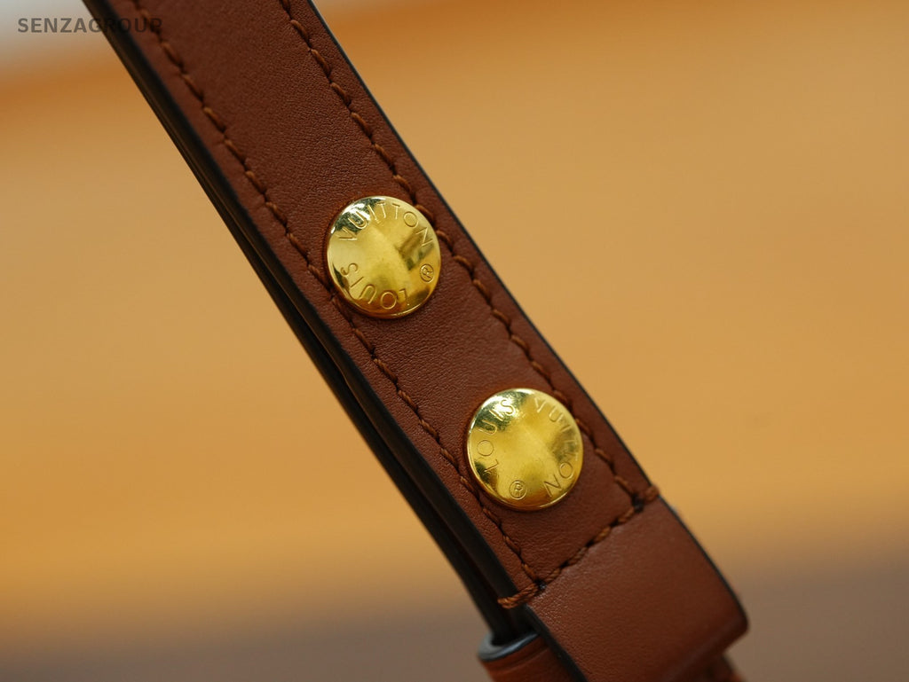 Louis Vuitton Dauphine PM Monogram Shoulder bag Crossbody Almost Brand NEW Women