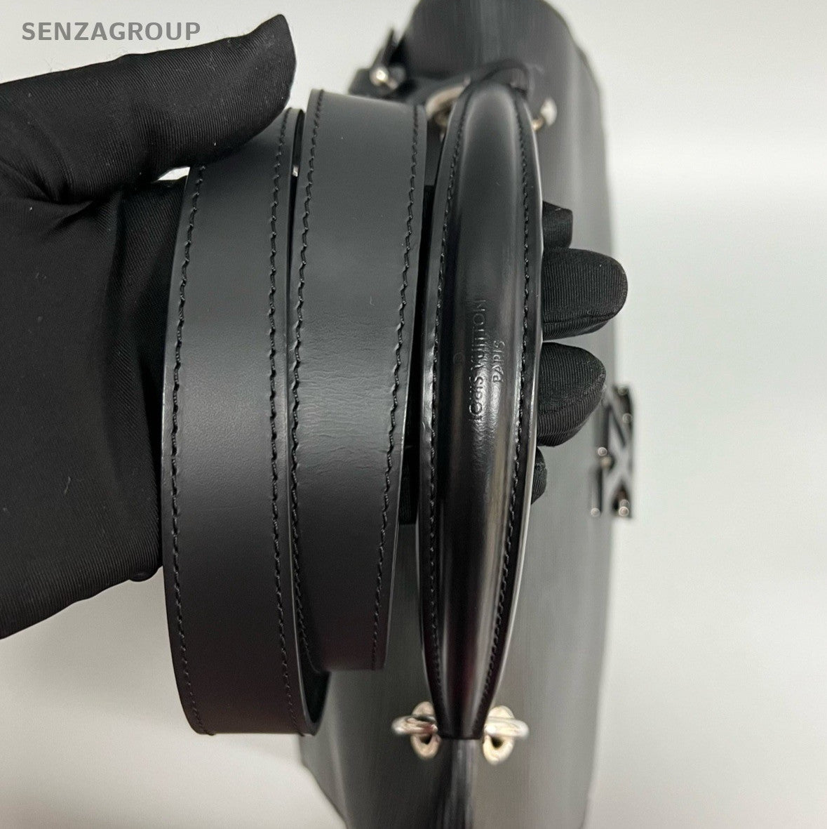 Louis Vuitton Grenelle MM Epi Top Handle Bag Crossbody Black Silver Women