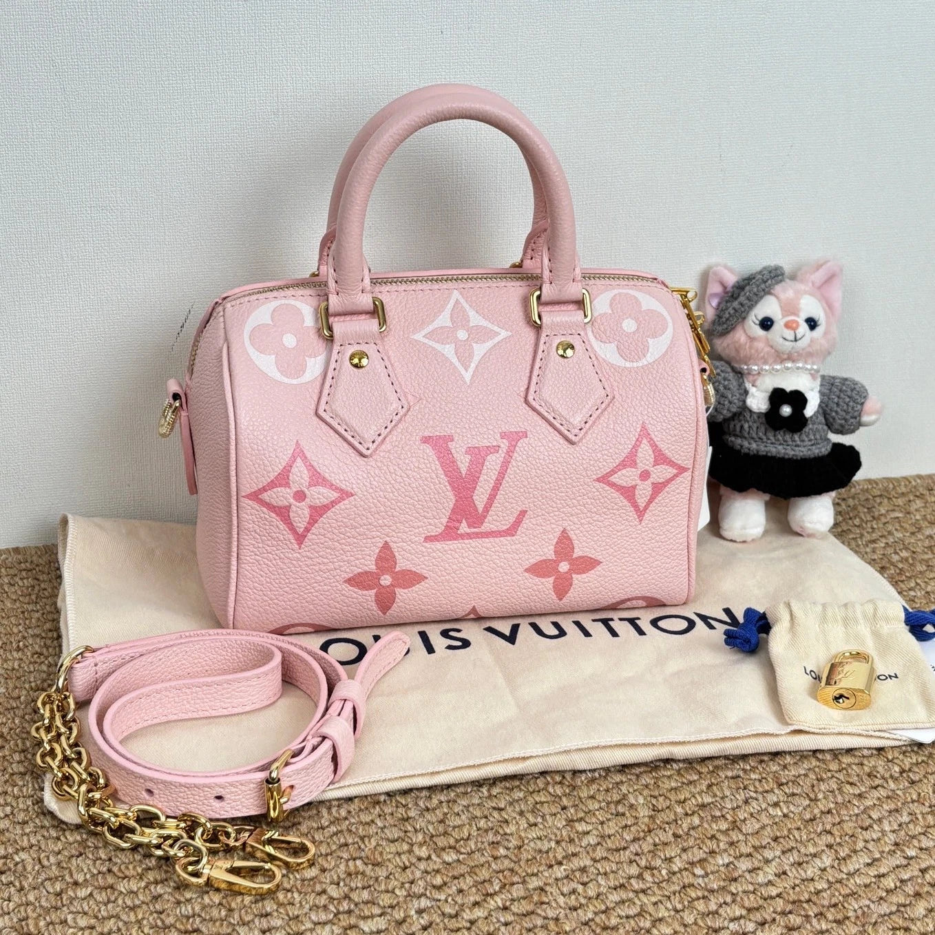 Louis Vuitton Speedy20 Pink Gold Top Handle Crossbody Monogram Fashion Classic
