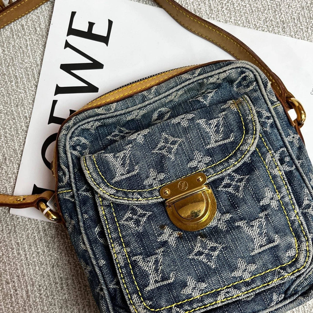 Louis Vuitton Organizer de Poche Denim Camera Bag Monogram Crossbody