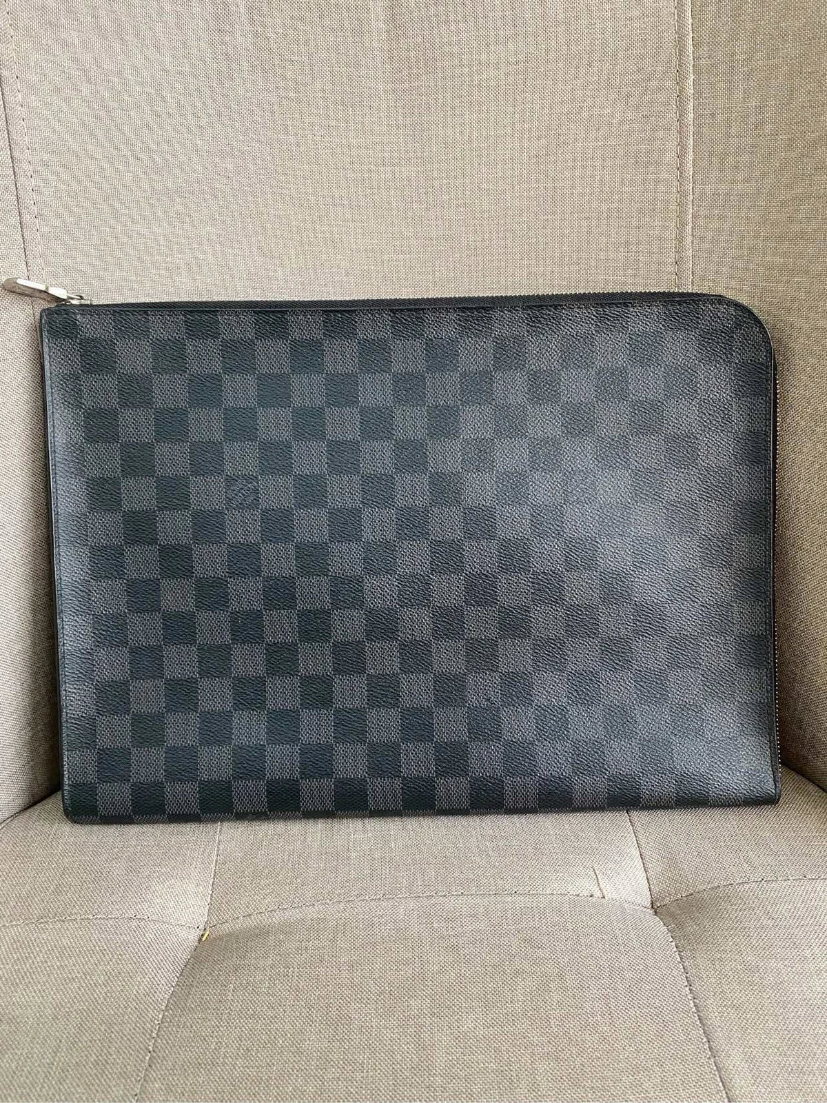 Louis Vuitton Black Damier Clutch Toiletry Pouch For Unisex