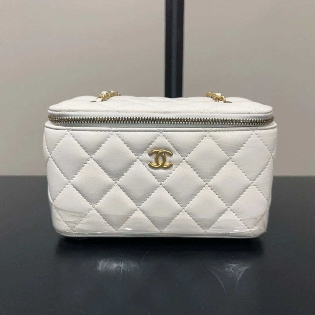Chanel Vanity Lambskin Shoulder Bag Crossbody Excellent