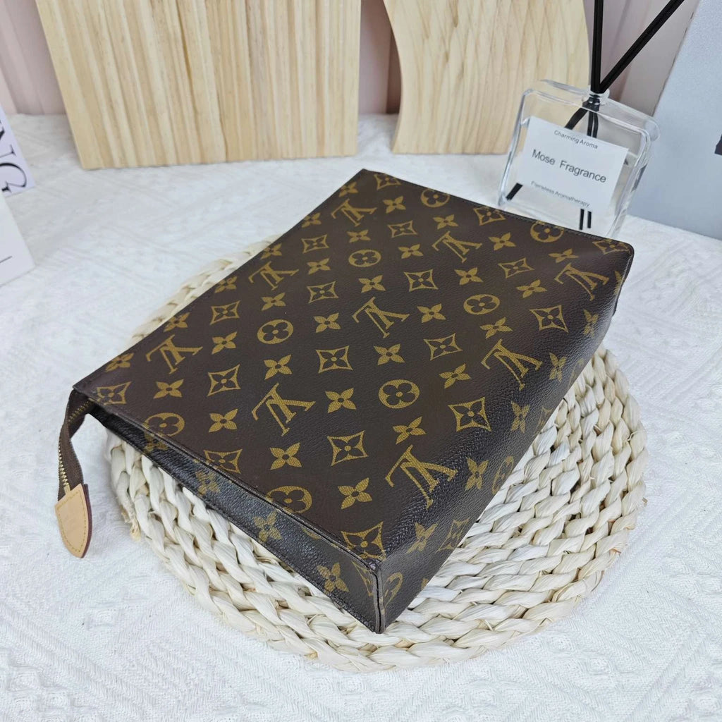 Louis Vuitton Monogram Canvas Toiletry Pouch Clutch For Women