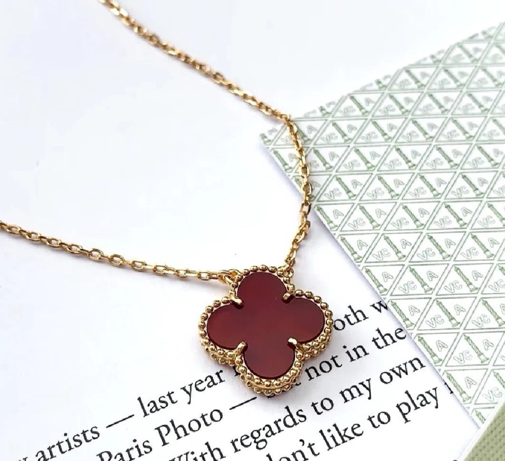Van Cleef &amp; Arpels VCA Vintage Alhambra Pendant Necklace Carnelian 18k Gold