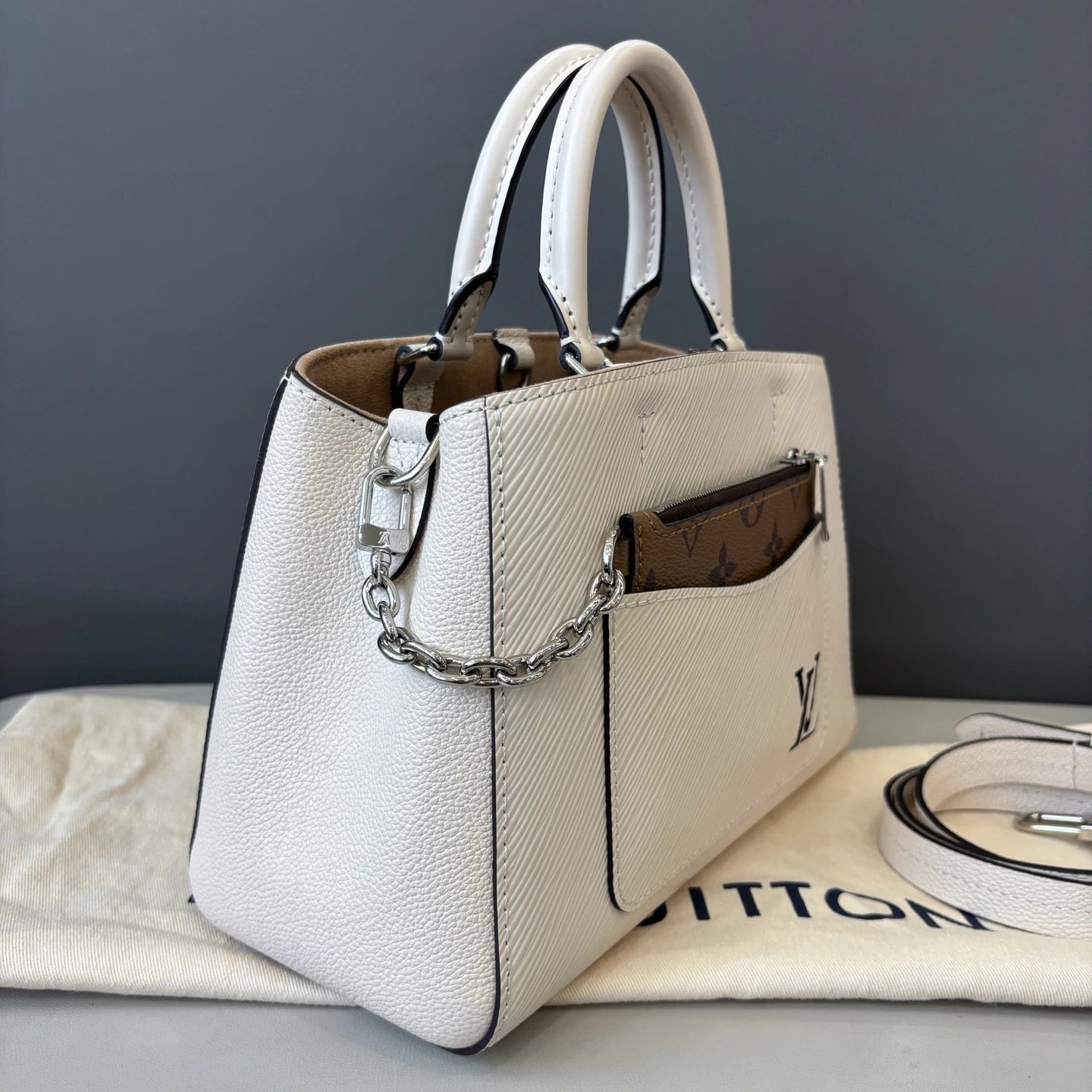 Louis Vuitton Marelle Epi White Silver Crossbody Top Handle Excellent