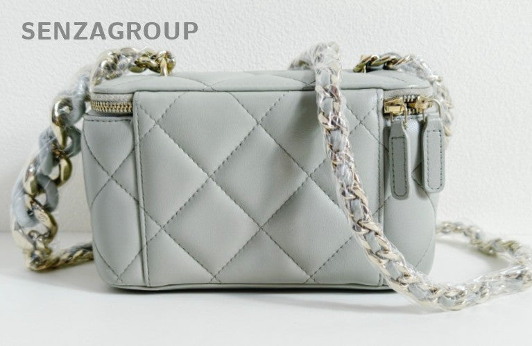 Chanel Diamond Pattern Chain Shoulder Bag Crossbody White Gold Used Women