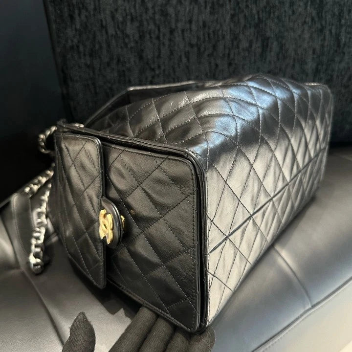 Chanel 25Bag MM Chain Calfskin Shoulder Bag Black Gold Hardware Women D