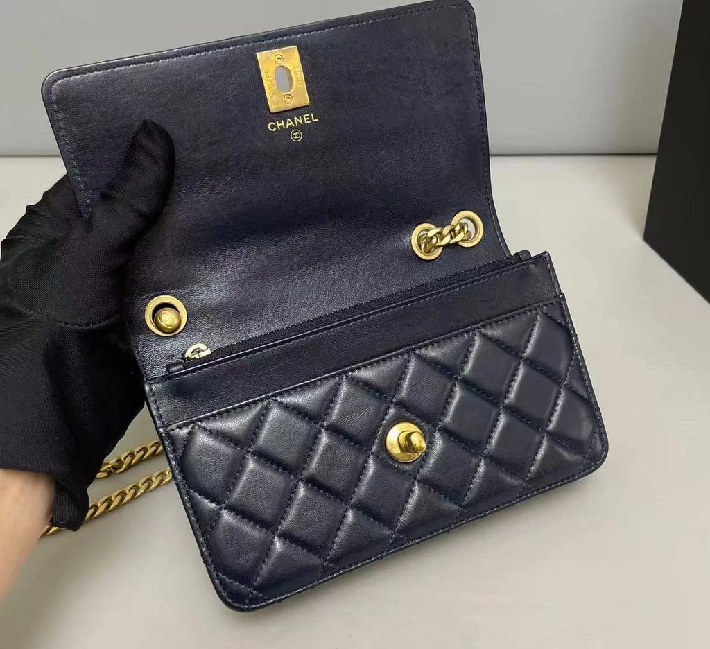 Chanel Woc Calfskin Diamond Shoulder Bag Crossbody Bag Black Women Classic