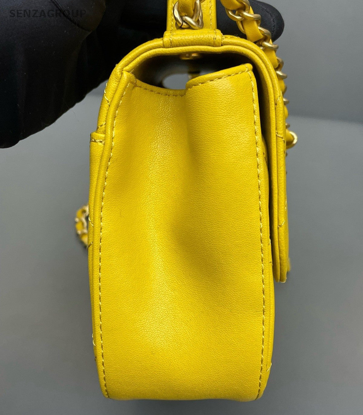 Chanel Cocohandle MM Chain Top Handle Bag Crossbody Yellow Gold Diamond Women