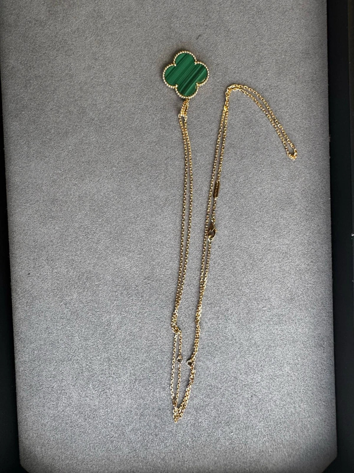 Van Cleef &amp; Arpels Magic Alhambra Long Necklace 18k Gold Malachite Pendant