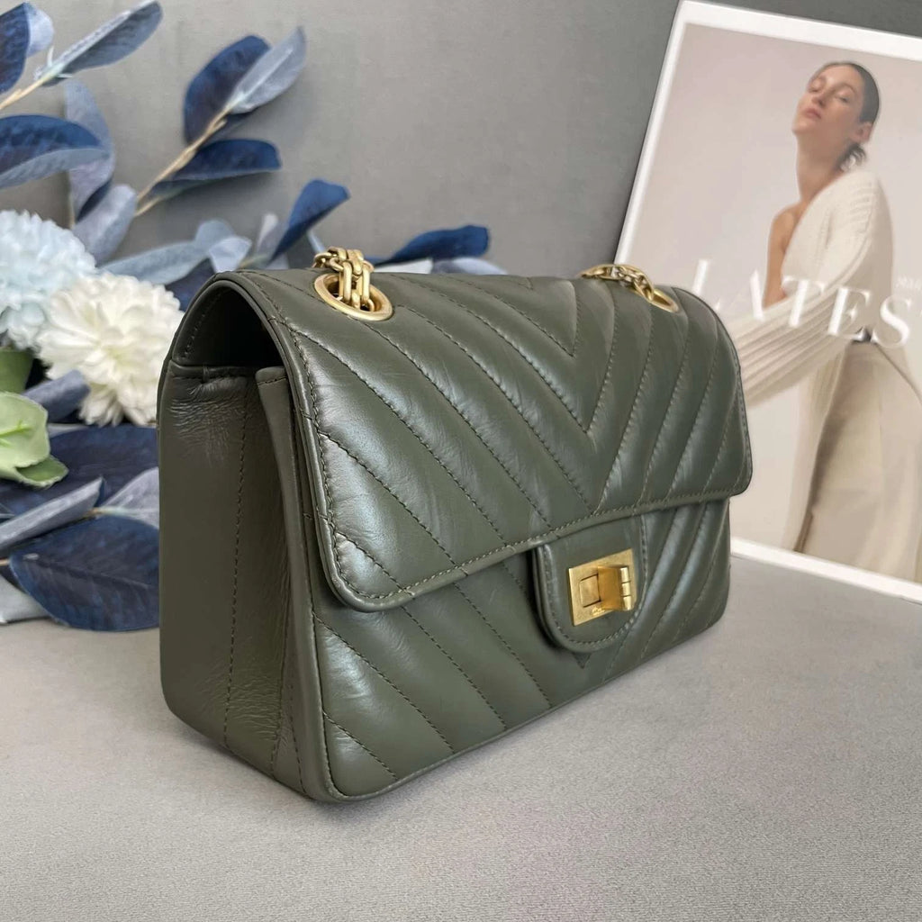 CHANEL 2.55 Mini Cuba Green Calfskin Shoulder Bag For Women