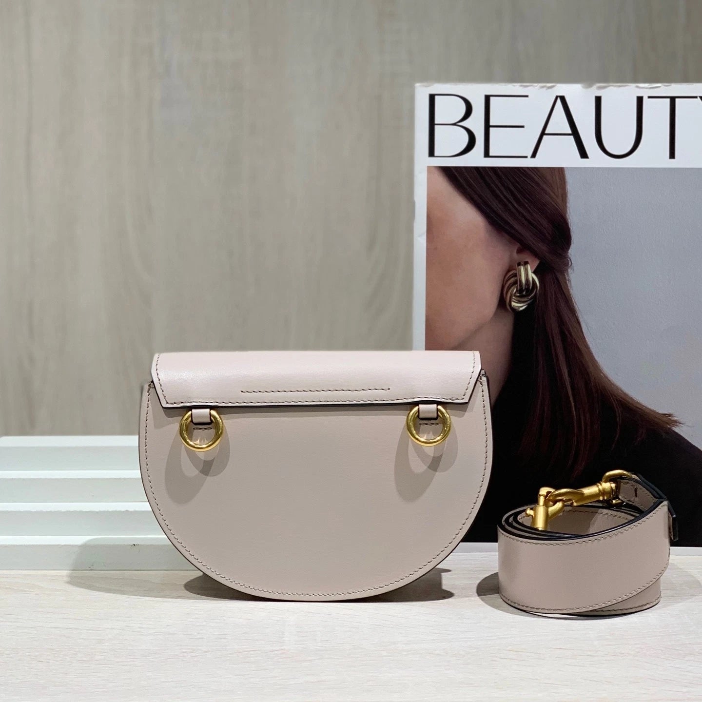 Chloe Marcie Smooth Leather Half Moon Saddle Bag For Women