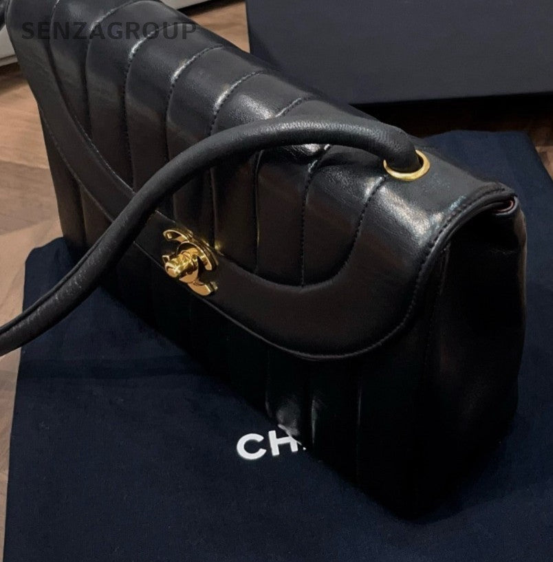 Chanel Classic Flap Lambskin Vintage Shoulder Bag Crossbody Black Gold Women