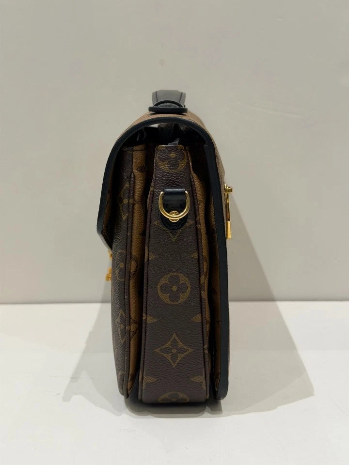 Louis Vuitton Messenger Crossbody Shoulder Bag For Women