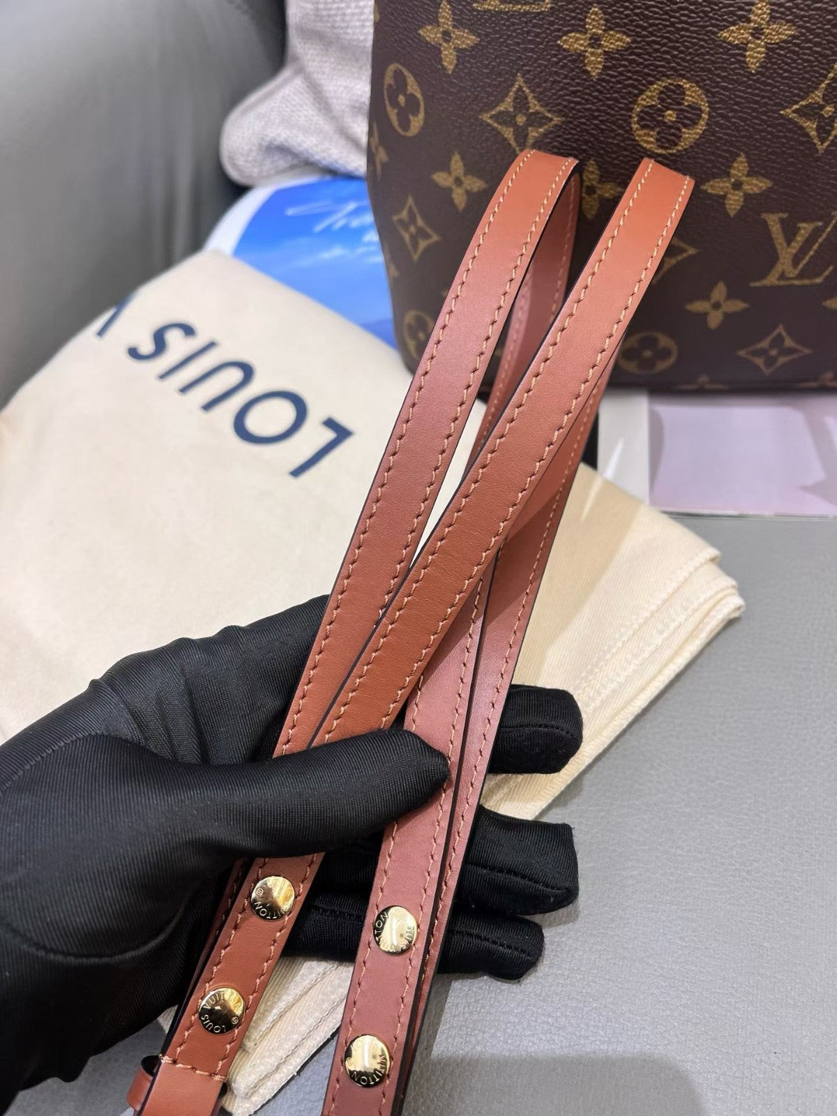 Louis Vuitton Noe Monogram Bucket Shoulder Bag Crossbody Brown Gold Women
