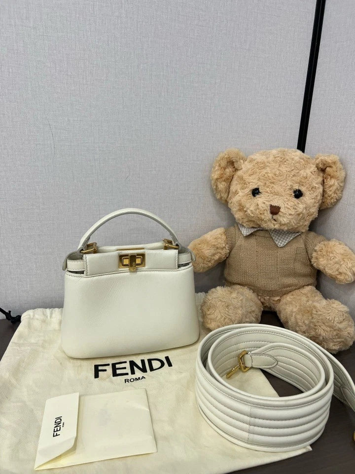 Fendi Peekaboo Iconic Handbag Shoulder Bag For Women