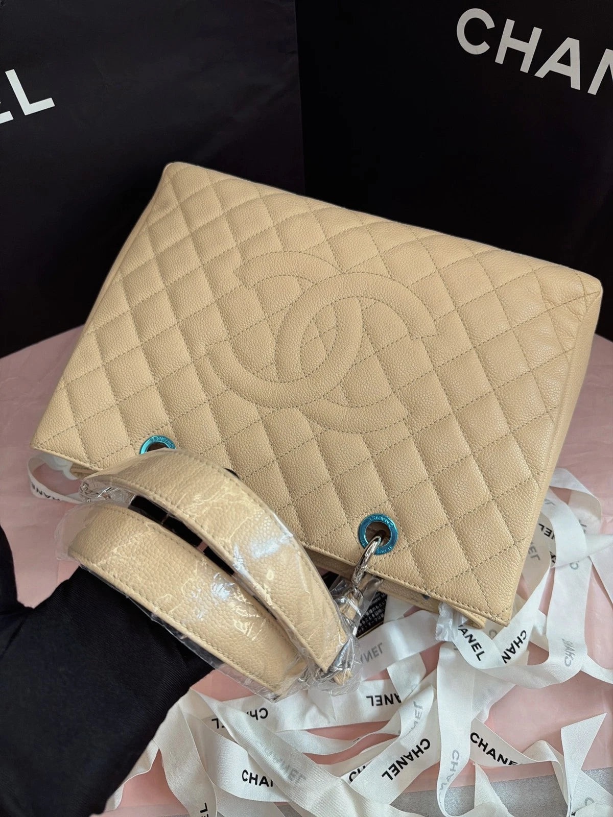 Chanel GST Diamond Chain Shoulder Bag Beige Silver Used Women Classic