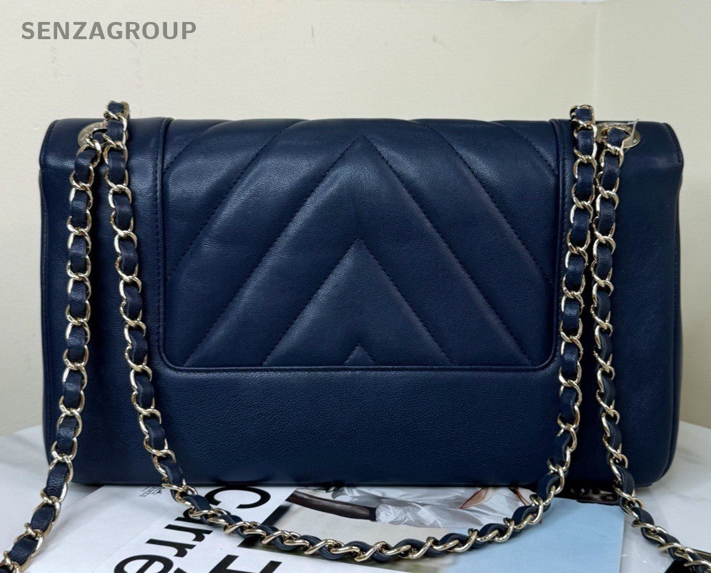Chanel Classic Flap Chain Shoulder Bag Crossbody Blue Silver Women Fashion