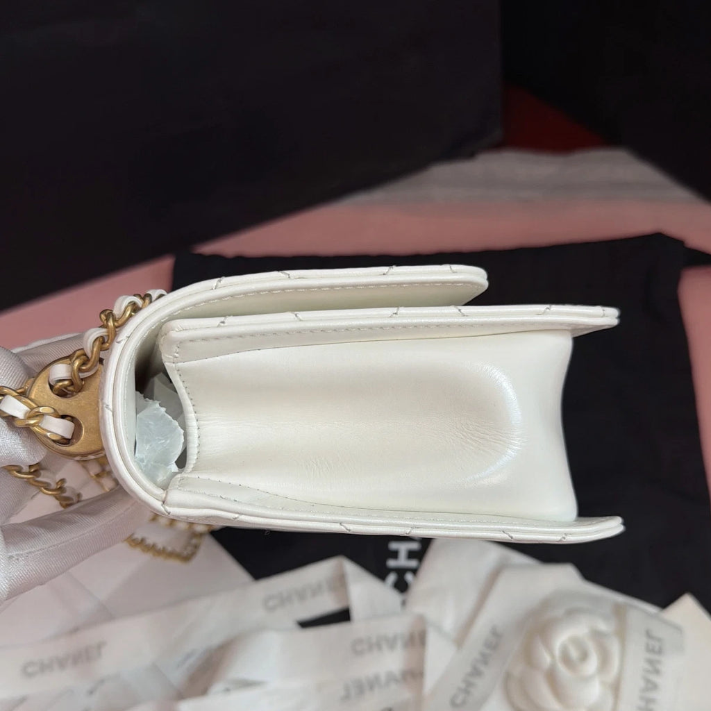 Chanel Diamond Calfskin Chain Shoulder Crossbody White Gold Women Classic