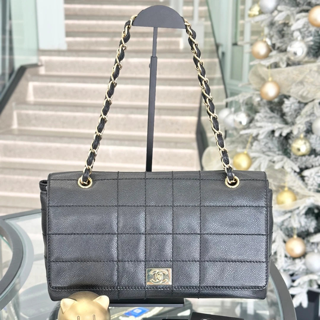 Chanel Vintage Calfskin Chain Shoulder Bag Black Gold Hardware Women S