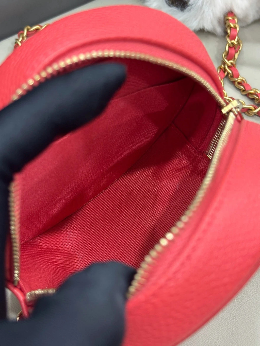 Chanel Diamond Round Bag Chain Crossbody Red Gold Women Classic