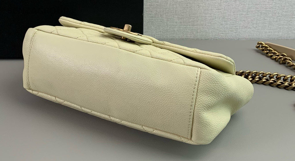 Chanel Classic Flap Ivory white Chain Shoulder bag Women Classic