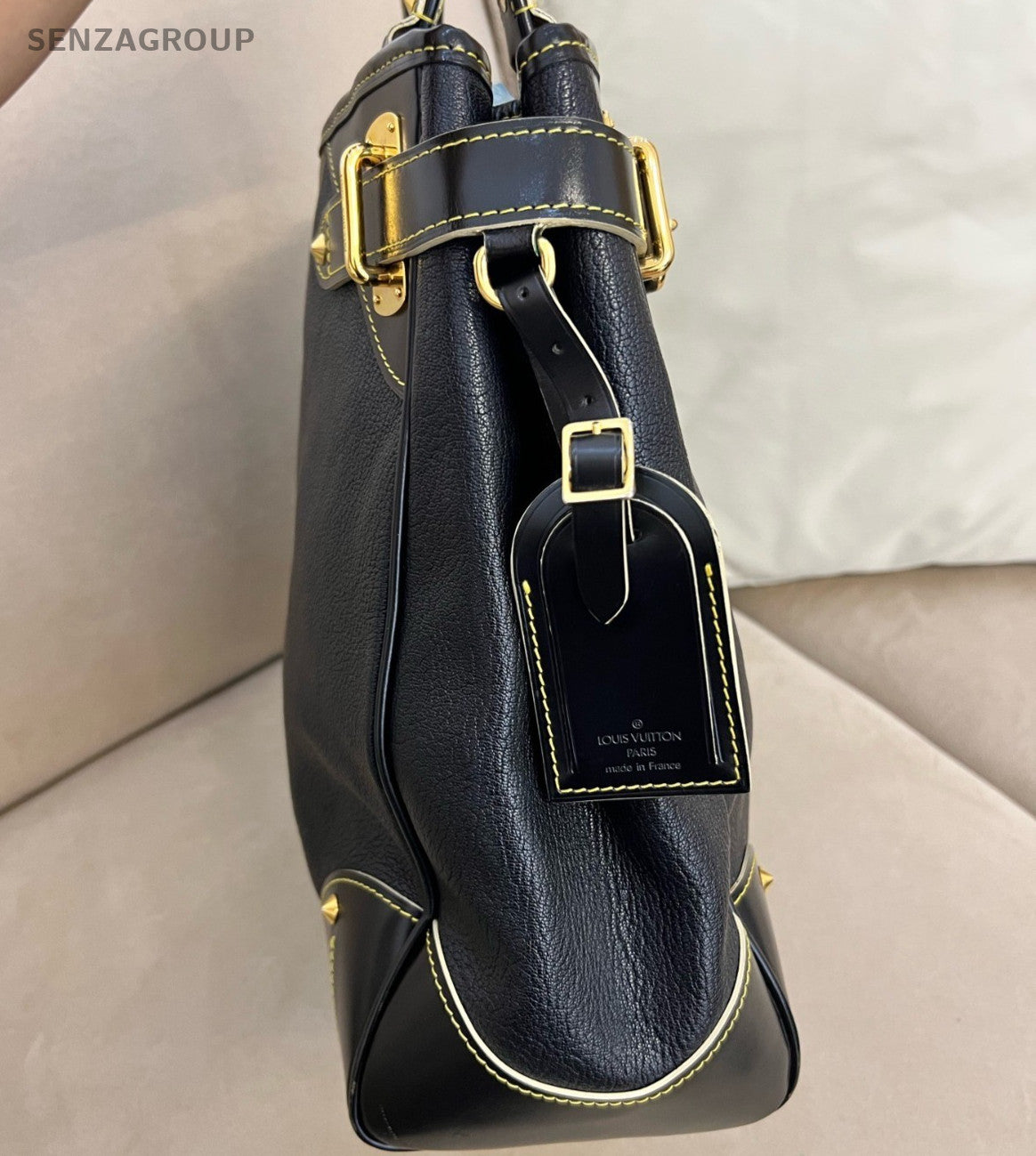Louis Vuitton Suhali Lambskin Shoulder Bag Black Gold Women Classic