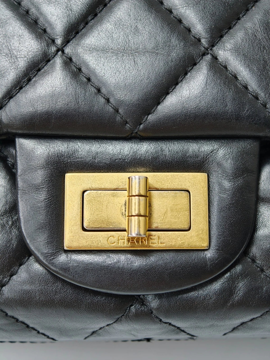 Chanel 2.55 GM Calfskin Chain Shoulder Bag Crossbody Deep Blue Gold Women
