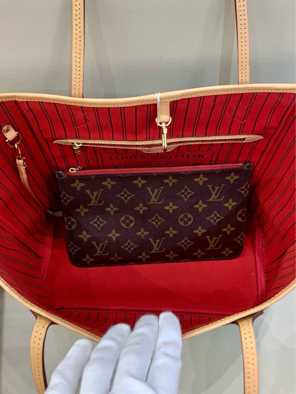 Louis Vuitton Neverfull Monogram Canvas Medium Tote Bag For Women