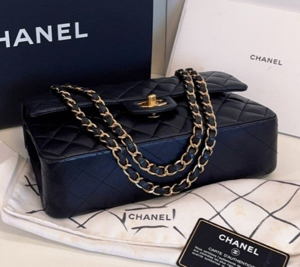 Chanel Classic Flap MM Lambskin Chain Shoulder Bag Crossbody Black Gold Women