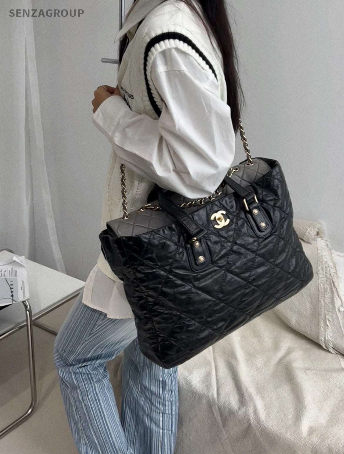 CHANEL Hobo Oil waxed leather Tote 2WAY Chain Shoulder Handbag Black Women
