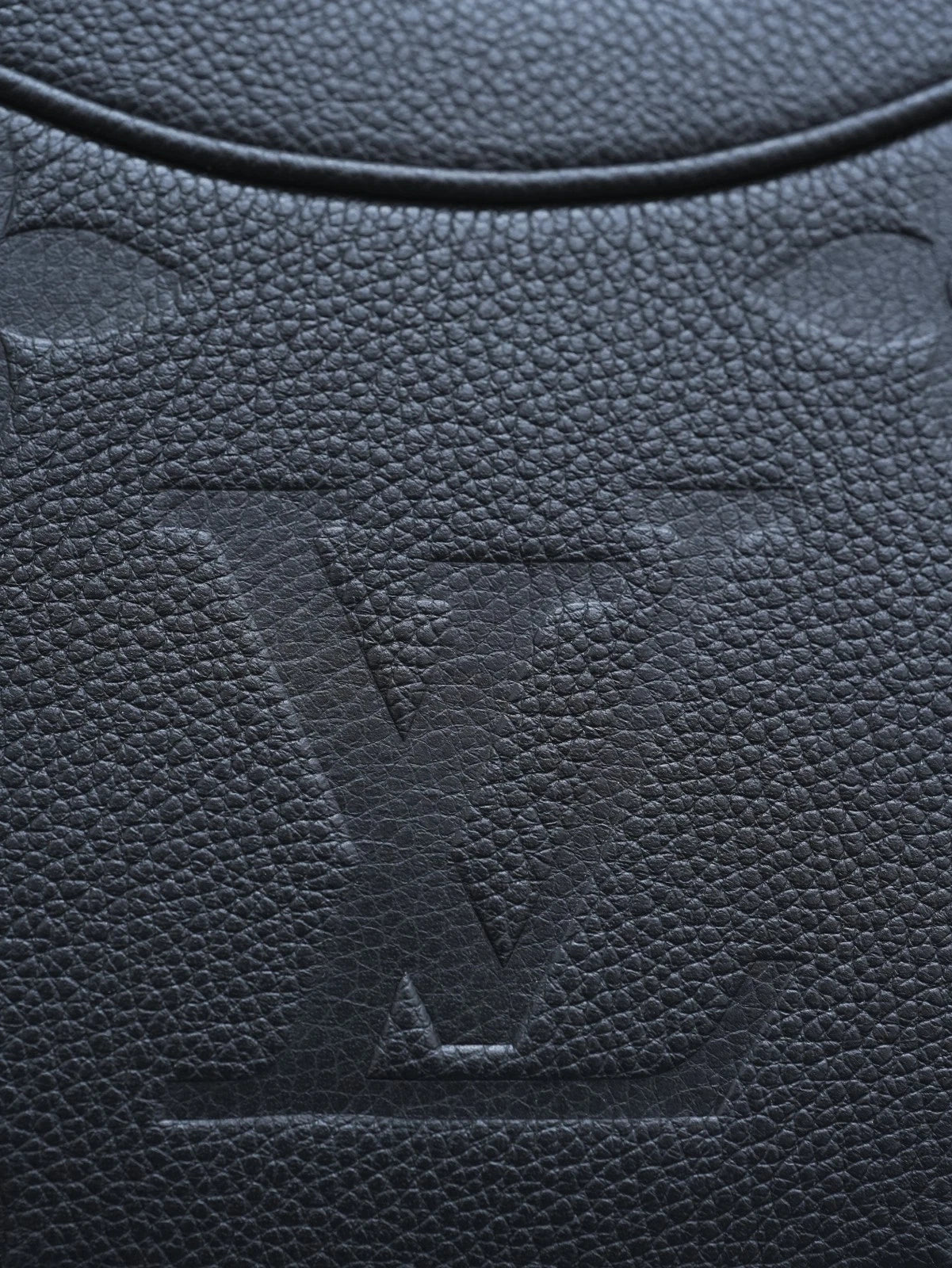 Louis Vuitton Bagatelle Monogram Empreinte Black Gold Shoulder Bag Excellent