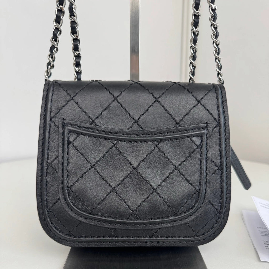Chanel Diamond Calfskin Black Chain Shoulder Bag Crossbody Silver Hardware