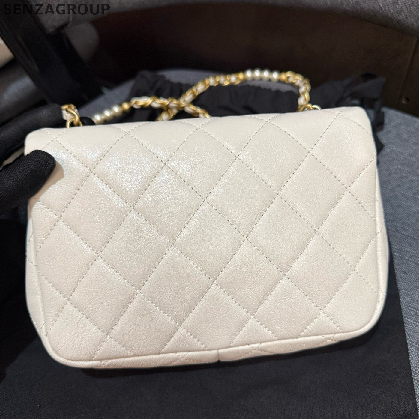 Chanel Vintage Calfskin Pearl Chain Shoulder Bag White Gold Classic Women