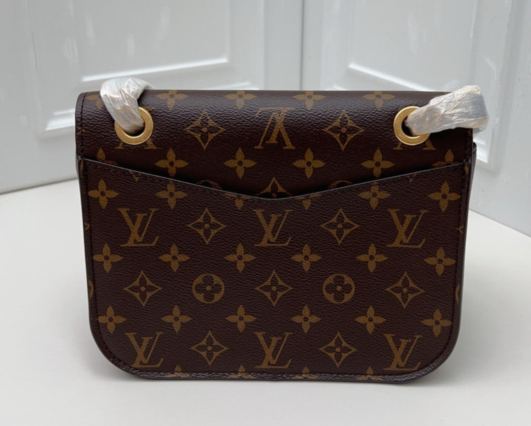 Louis Vuitton Passy Monogram Chain Shoulder Bag Brown Gold Women Classic