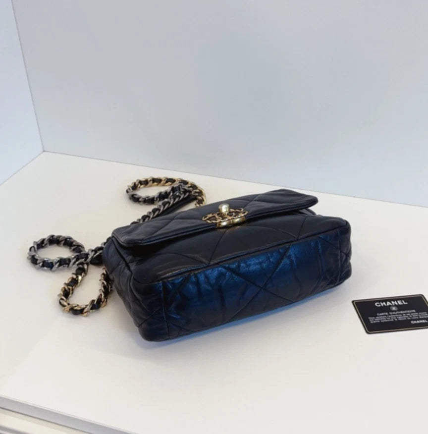 Chanel 19 Bag PM Shoulder Bag Crossbody Bag Black Women Fashion