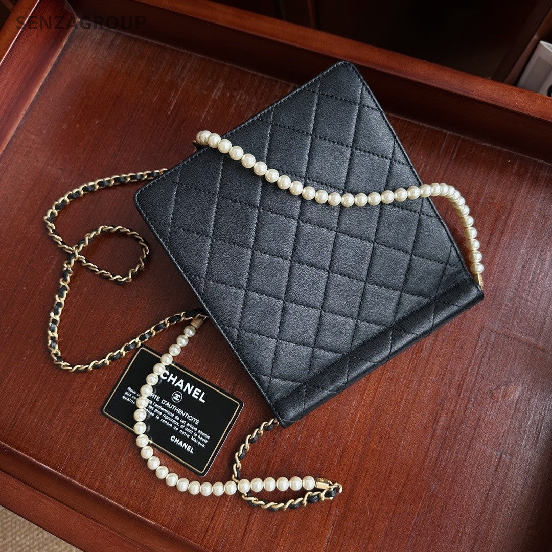 CHANEL Woc Diamond pattern Pearl chain Shoulder bag Crossbody Black Gold Women