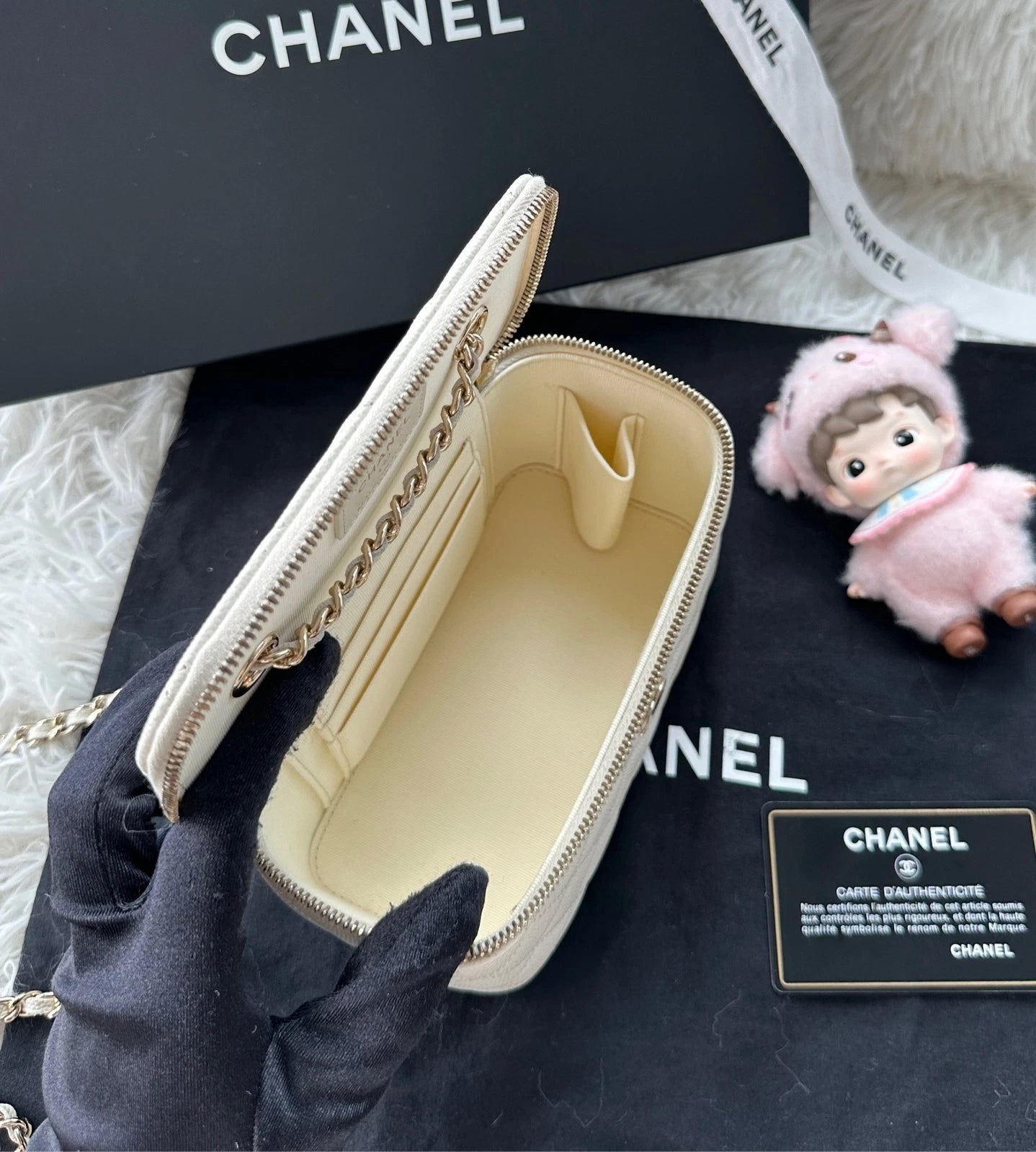 CHANEL white Calfskin Long Box Shoulder Crossbody Bag For Women