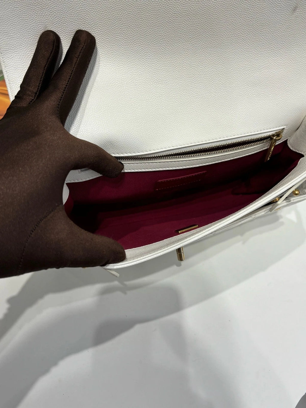 CHANEL White Grainy Leather Messenger Shoulder Bag For Women