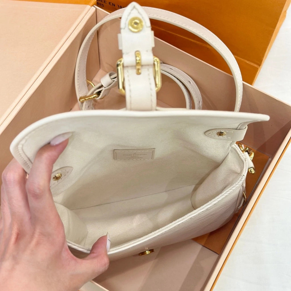 Louis Vuitton White Leather Saumur BB Crossbody Bag For Women