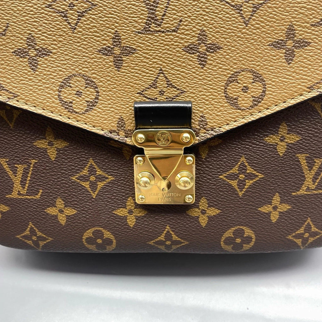 Louis Vuitton Pochette Metis Monogram Shoulder Bag Crossbody Excellent