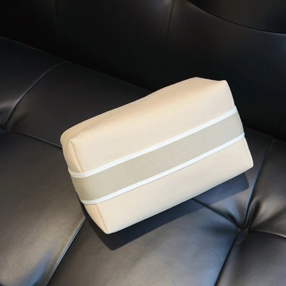 Hermes Vanity White Handbag Excellent