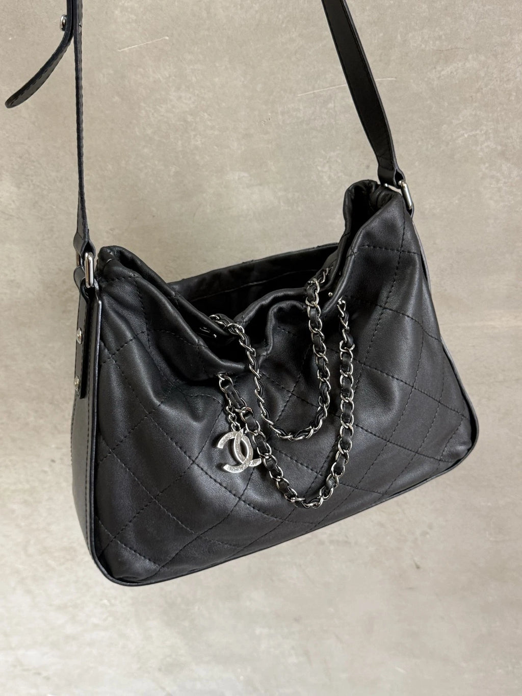 Authentic Chanel Tote Chain Top Handle Shoulder Bag Black Silver Hardware