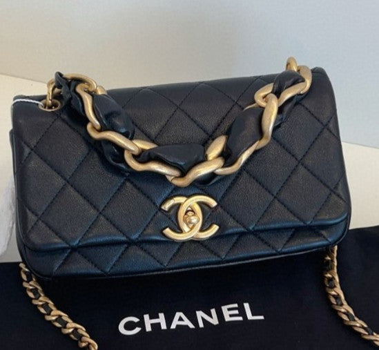Chanel Classic Flap 21P Chain Shoulder Bag Crossbody Black Gold Women Fashion