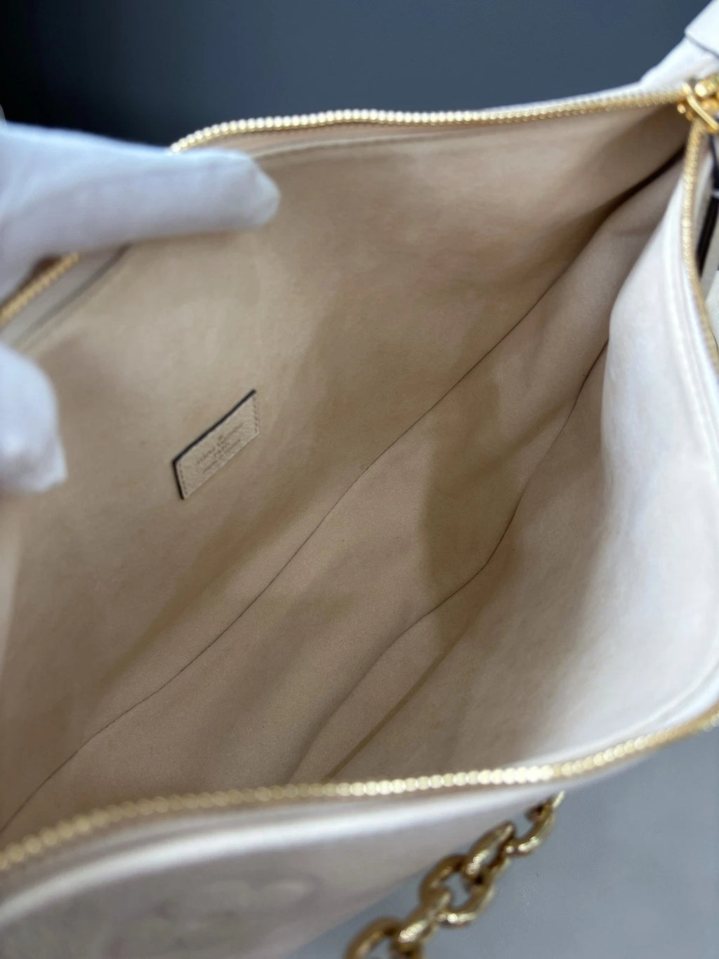 Authentic Louis Vuitton Loop Hobo White Monogram Empreinte Shoulder Bag GHW